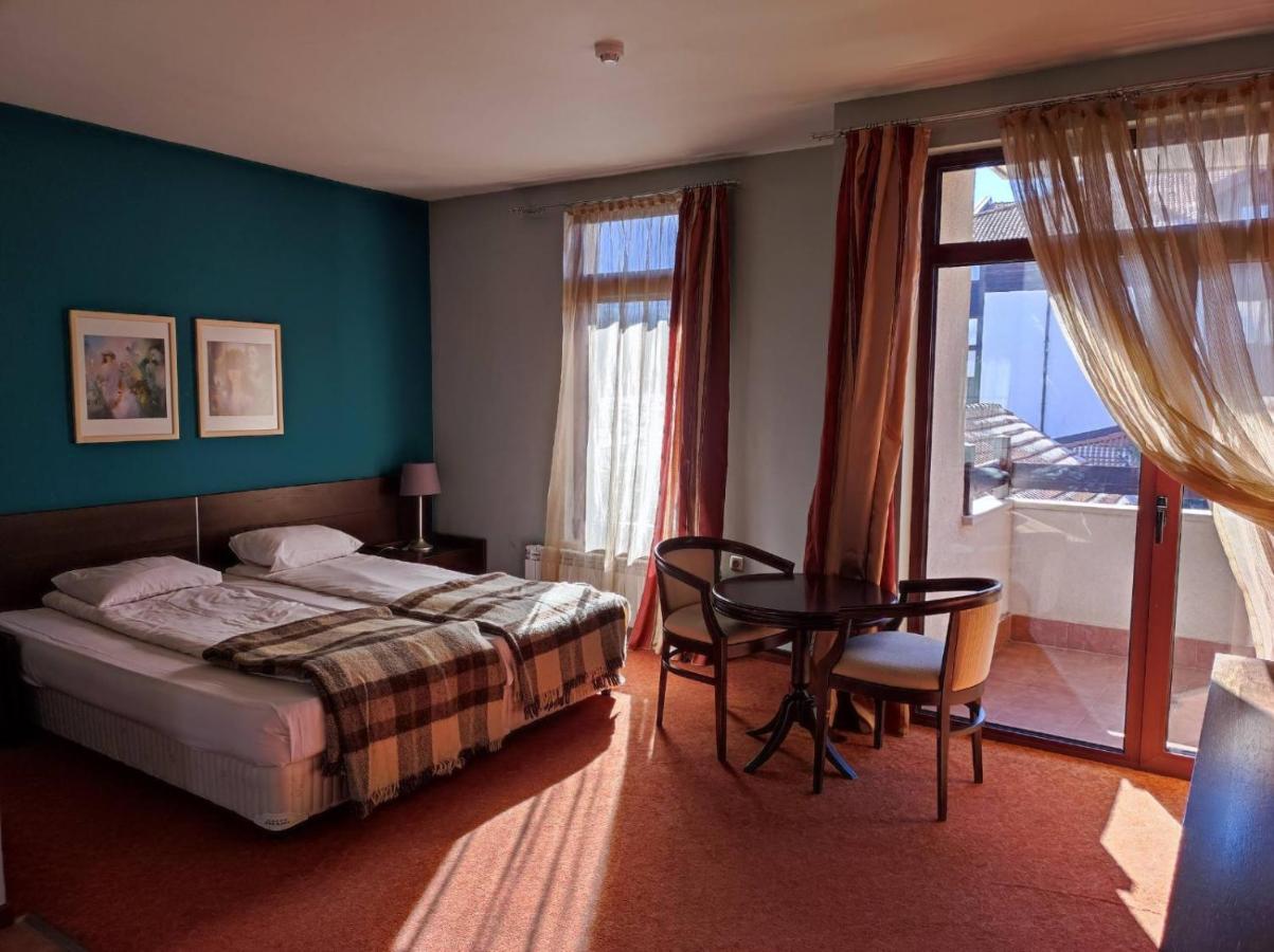 Hotel Famil - Adults Only Bansko Esterno foto